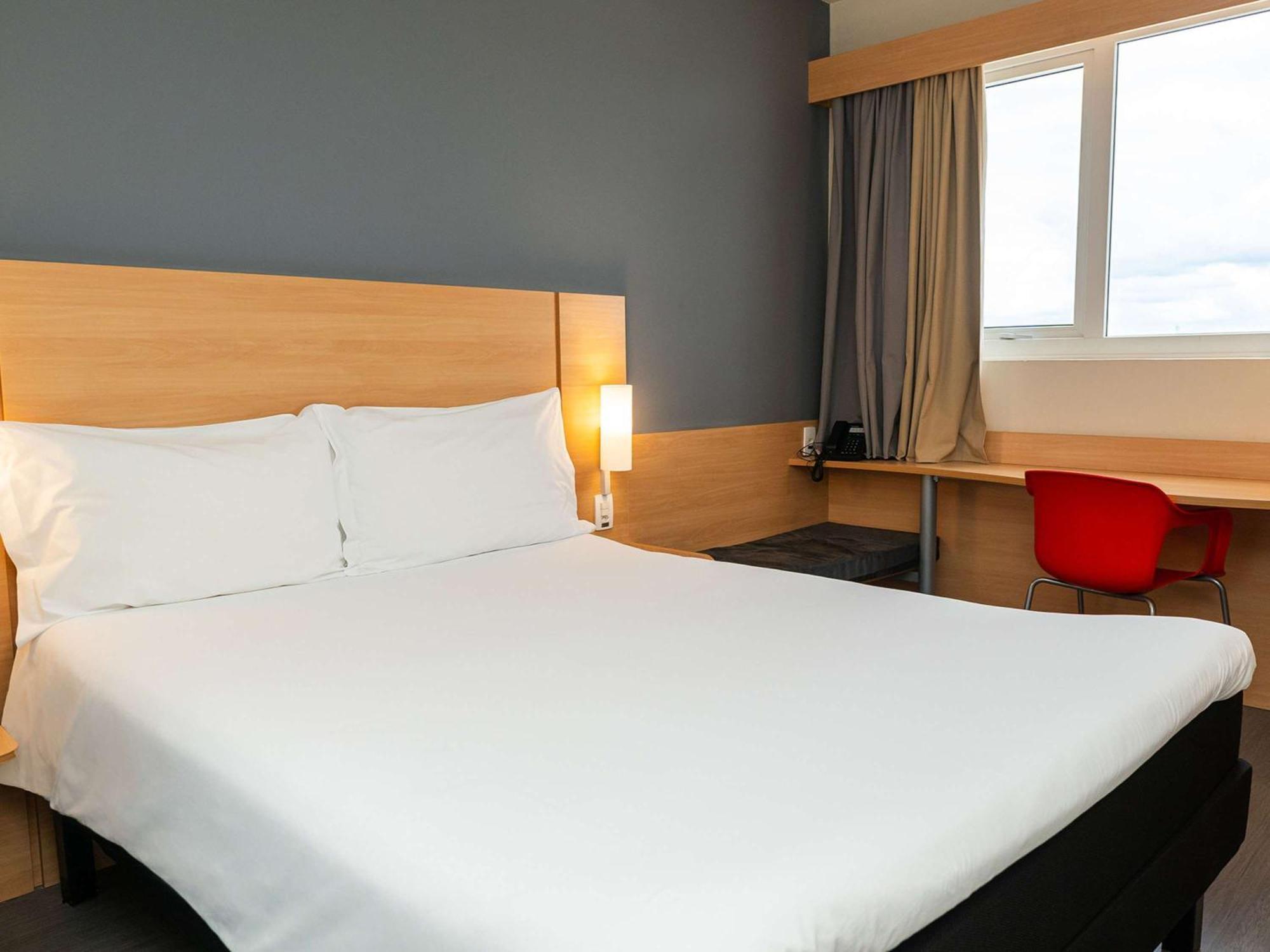 Ibis Chapeco Hotel Buitenkant foto
