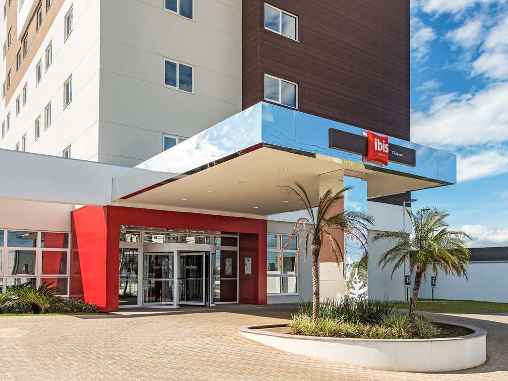 Ibis Chapeco Hotel Buitenkant foto