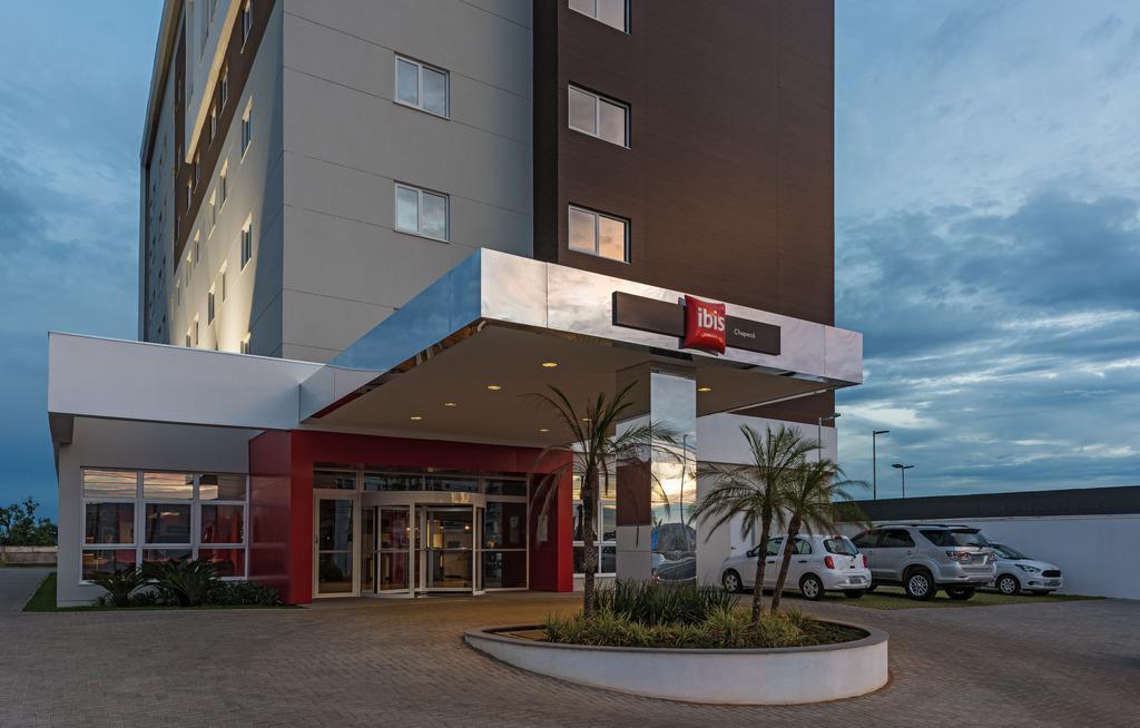 Ibis Chapeco Hotel Buitenkant foto