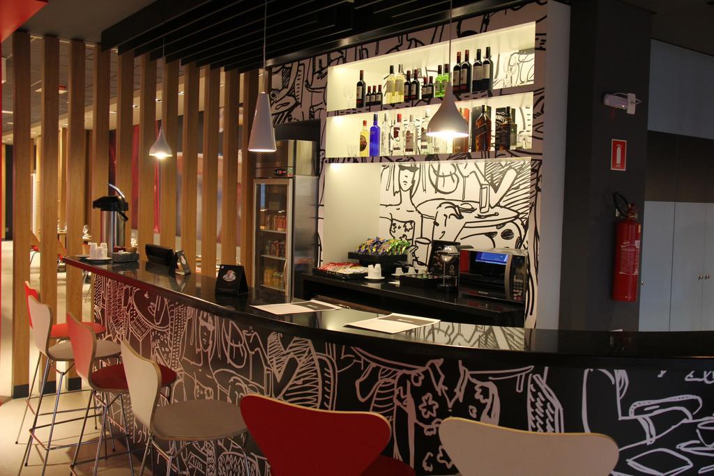 Ibis Chapeco Hotel Buitenkant foto
